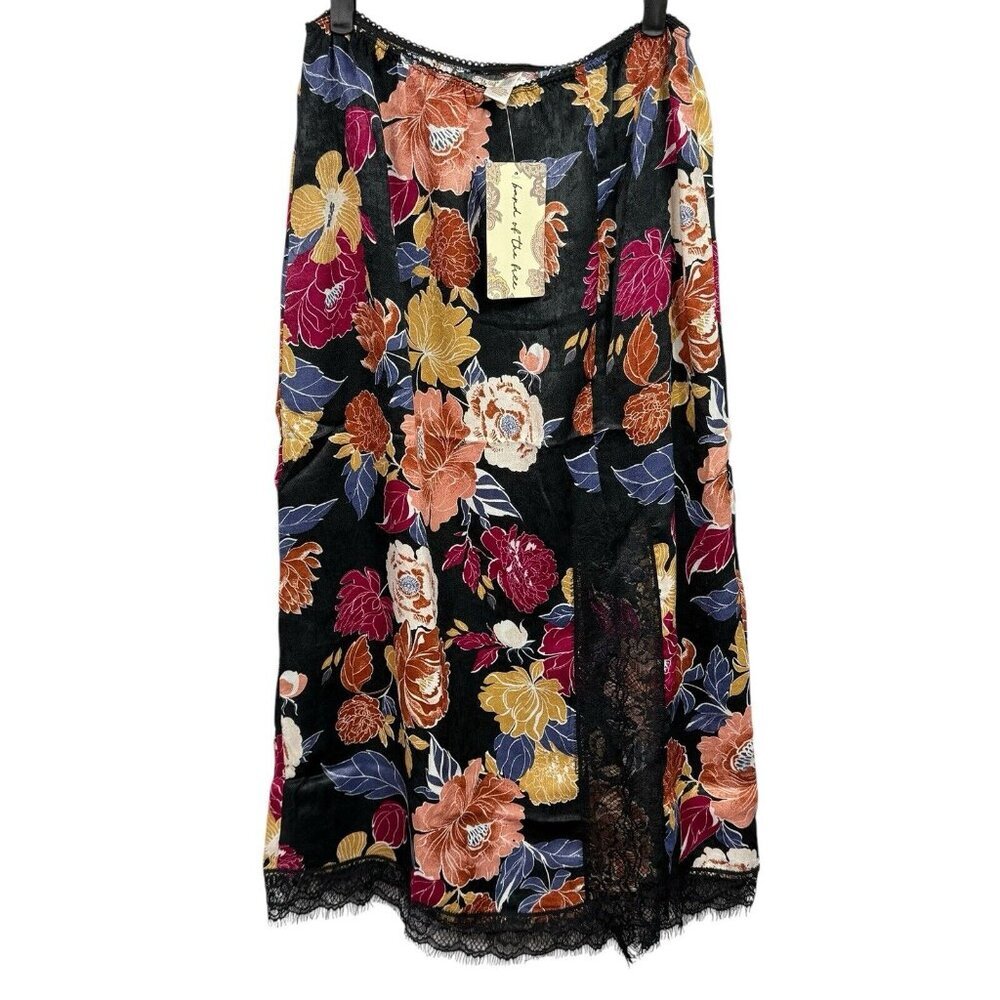 BAND OF THE FREE Lilou Black Floral Slip Skirt Slit Midi Size Medium Lace NWT